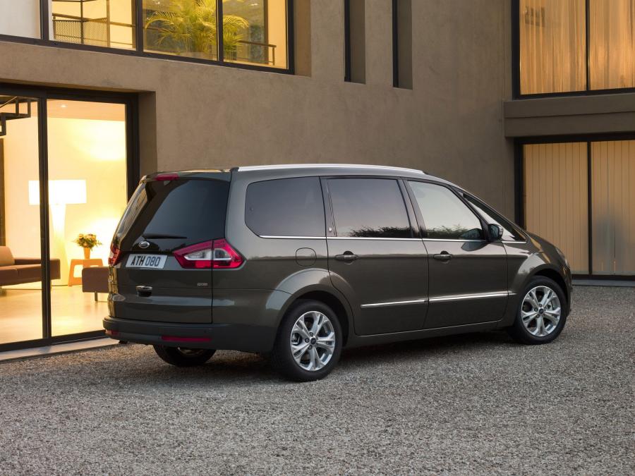  Ford Galaxy 2010 года  (фото 6 из 18)